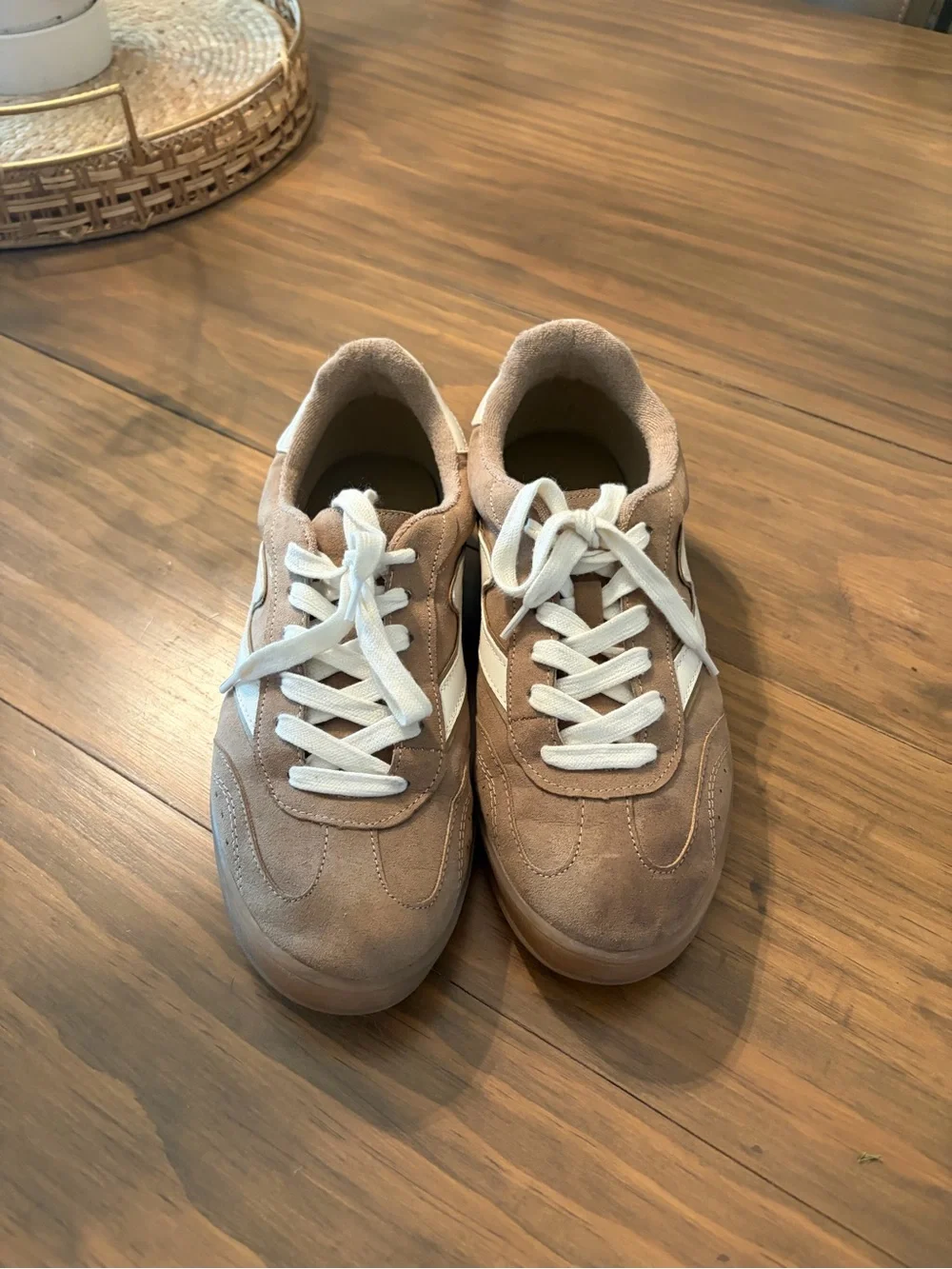 Madden Girl casual suede